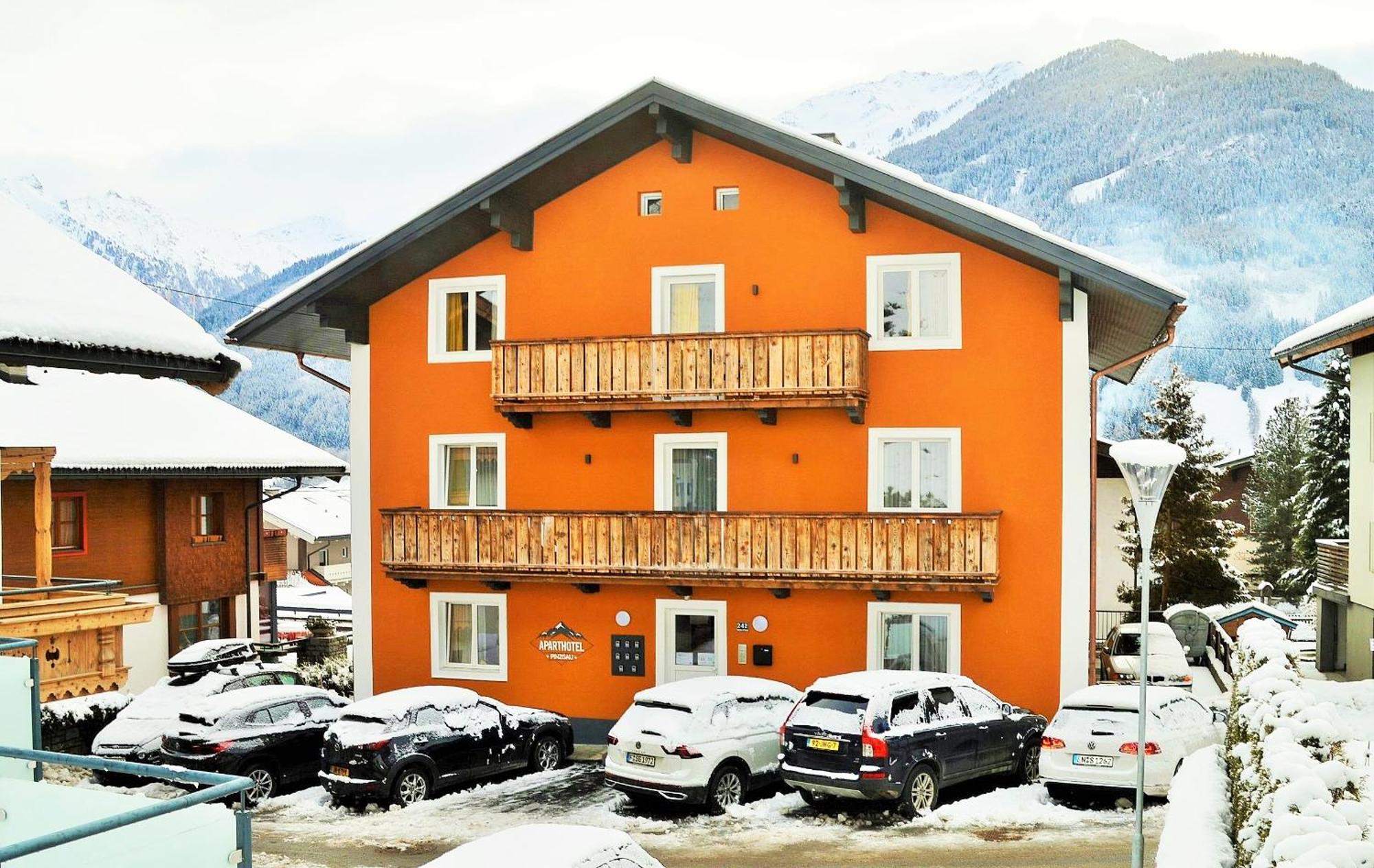 Aparthotel Pinzgau Neukirchen am Großvenediger Zimmer foto